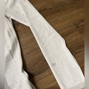 Alo White / Grey Leggings